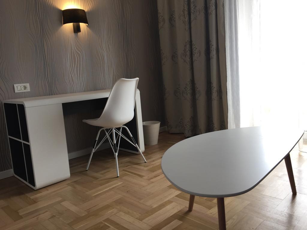 Kiem Premium Apartments Braşov Esterno foto